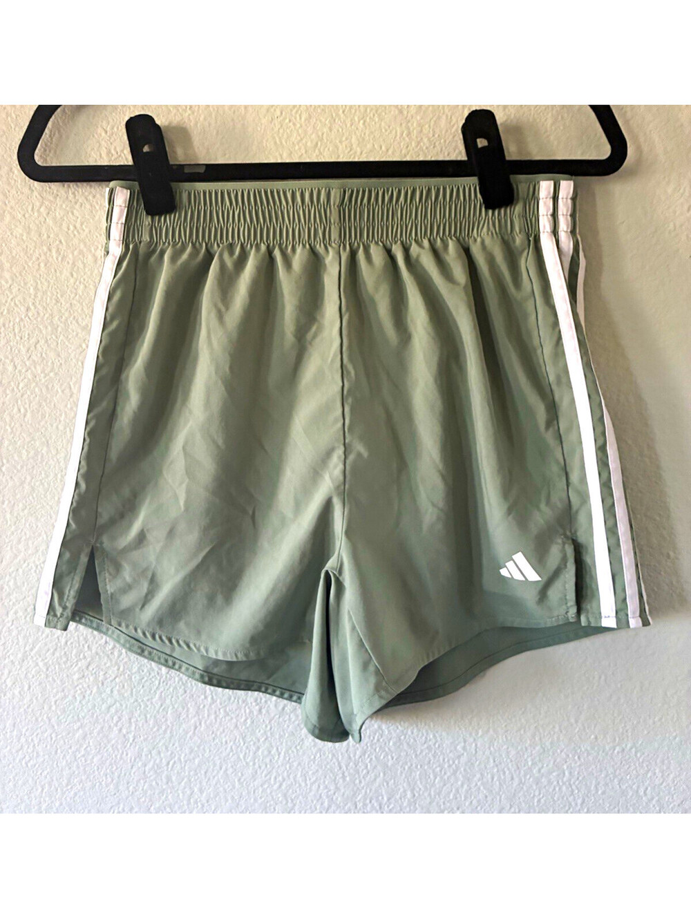 adidas Shorts Women’s Green White Side Stripes Woven Polyester Athletic S